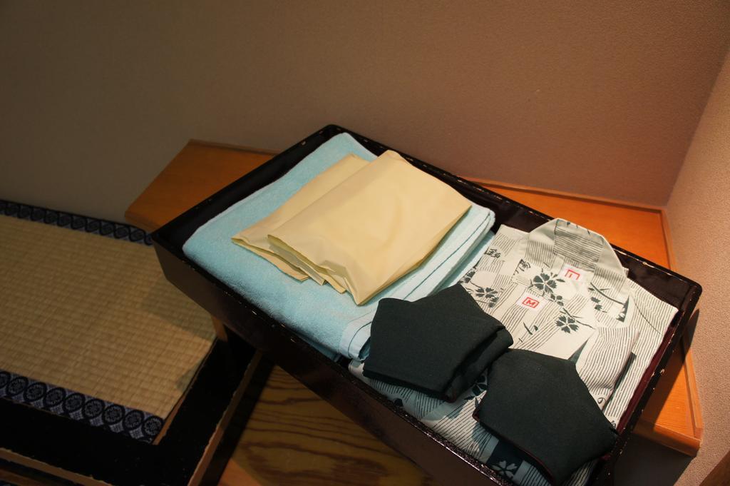 Hotel Nishiki-No-Yu Jimotoya Matsumoto Habitación foto
