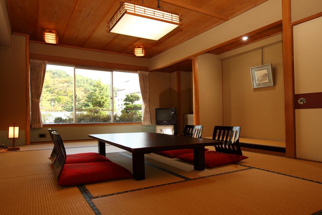 Hotel Nishiki-No-Yu Jimotoya Matsumoto Habitación foto